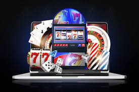 slotmax betting section showing basketball and football markets on mobile